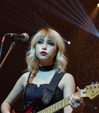 Ascoli Piceno -  Scarlet Deange presenta “Extra Fondente”: un viaggio tra intimità, condivisione e omaggio alla black music